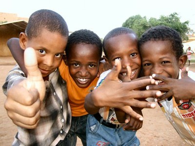 Children from Khartoum, thumbs up, Sudan