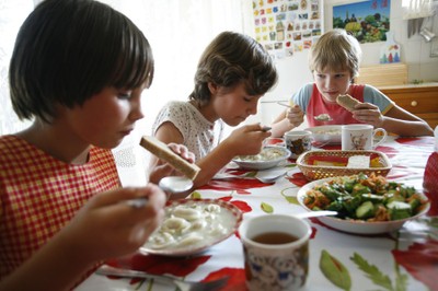 Children from Tomilino, Russia, eating 